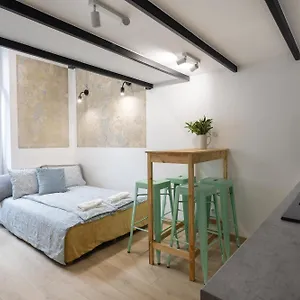 Center, Modern, Quiet Place By Homeclick Apartament